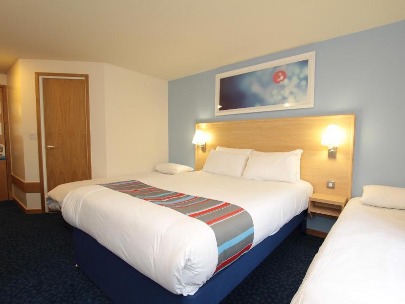 Travelodge Leatherhead Exterior foto