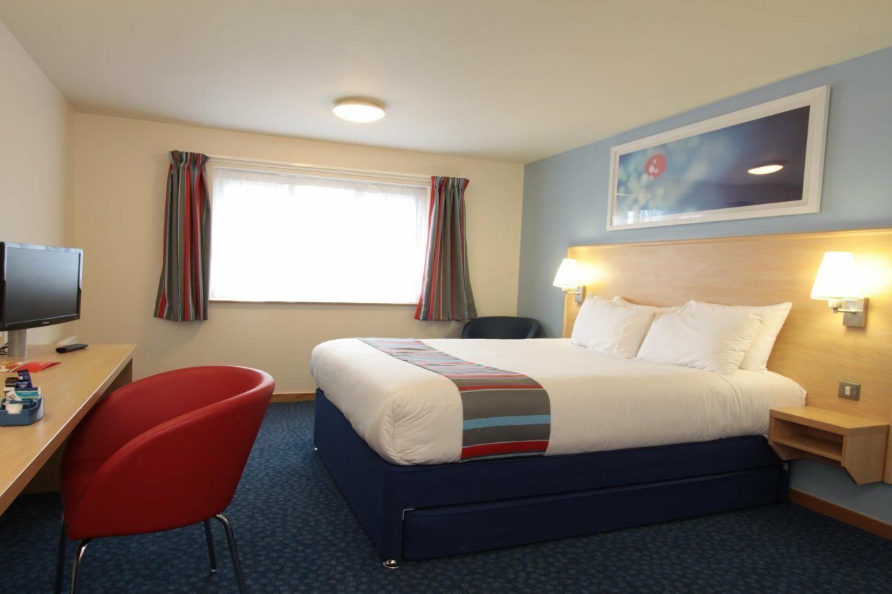 Travelodge Leatherhead Exterior foto