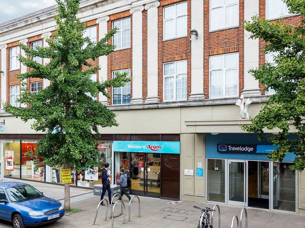 Travelodge Leatherhead Exterior foto